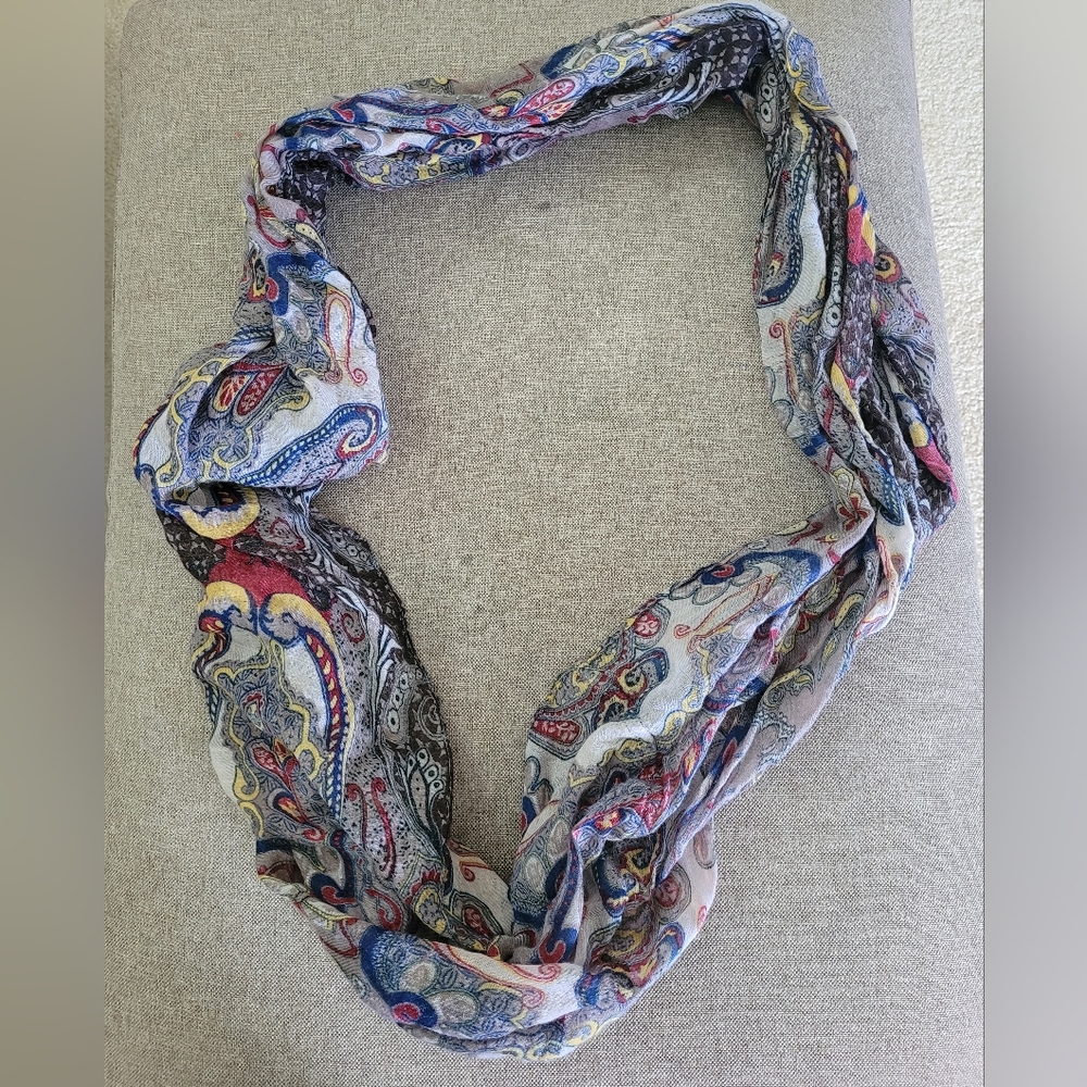 Scarf - Picture 3 of 4
